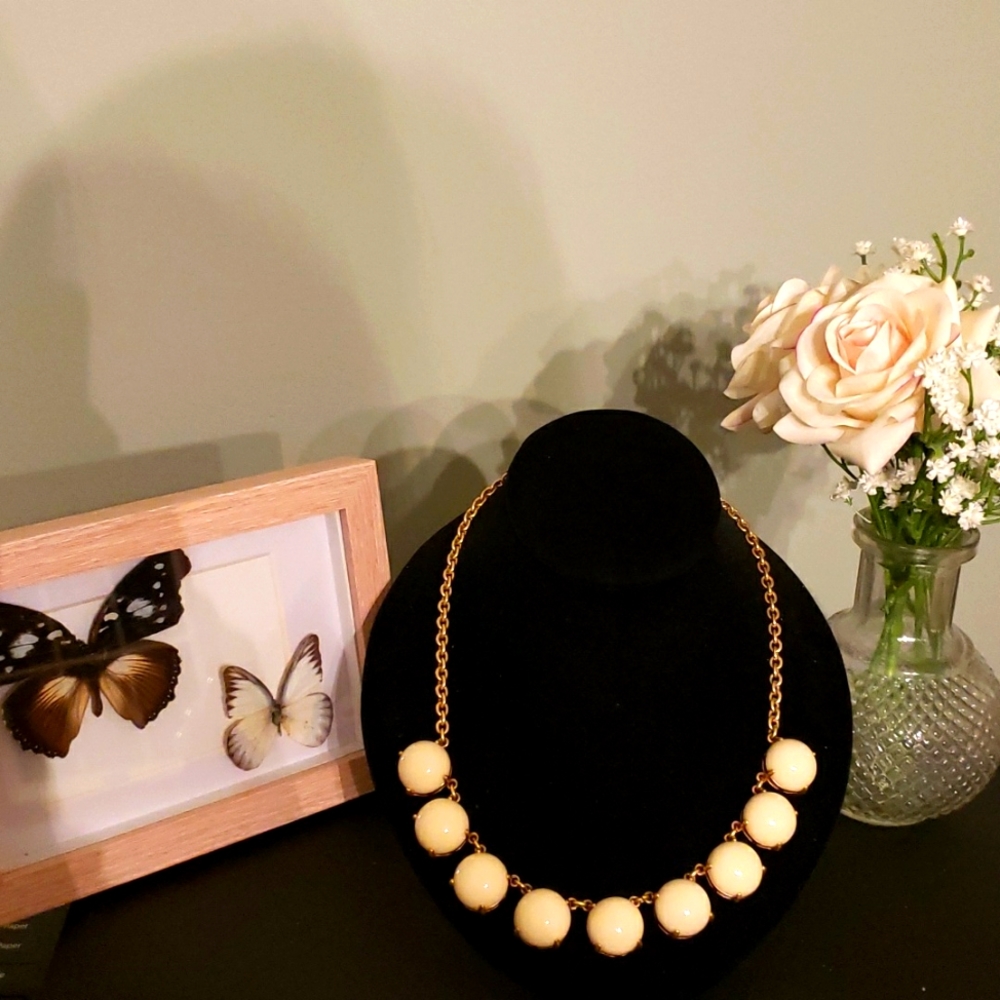 J crew cream and gold tone necklace